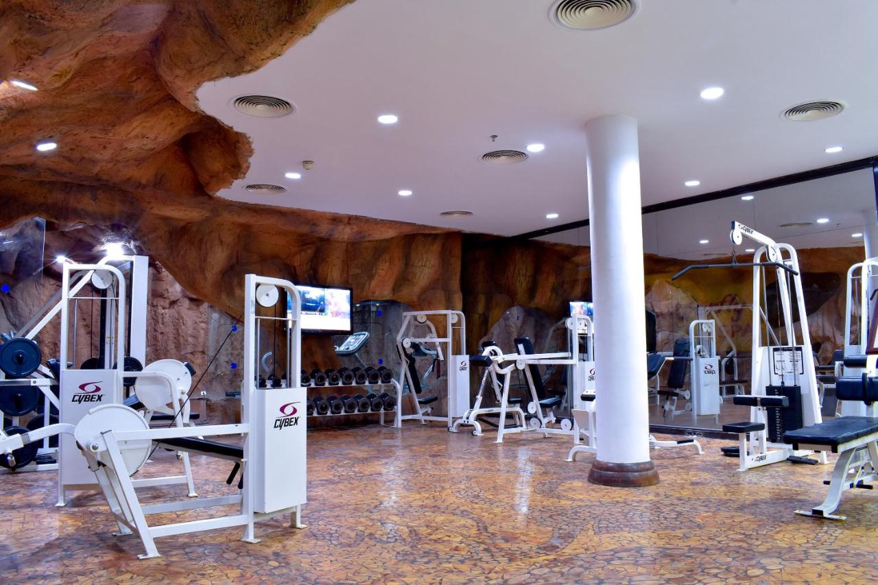 Parrotel Beach Resort