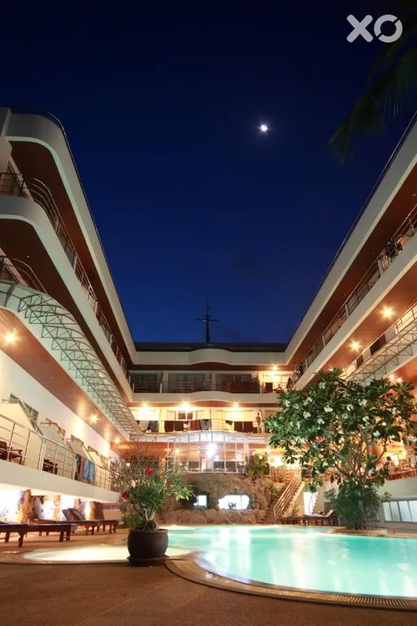 Samui First House Hotel