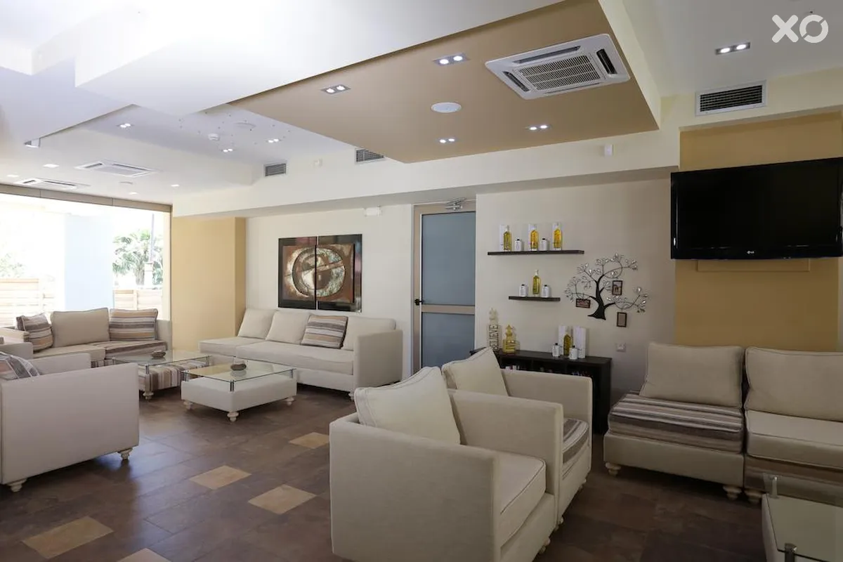 Almira Hotel