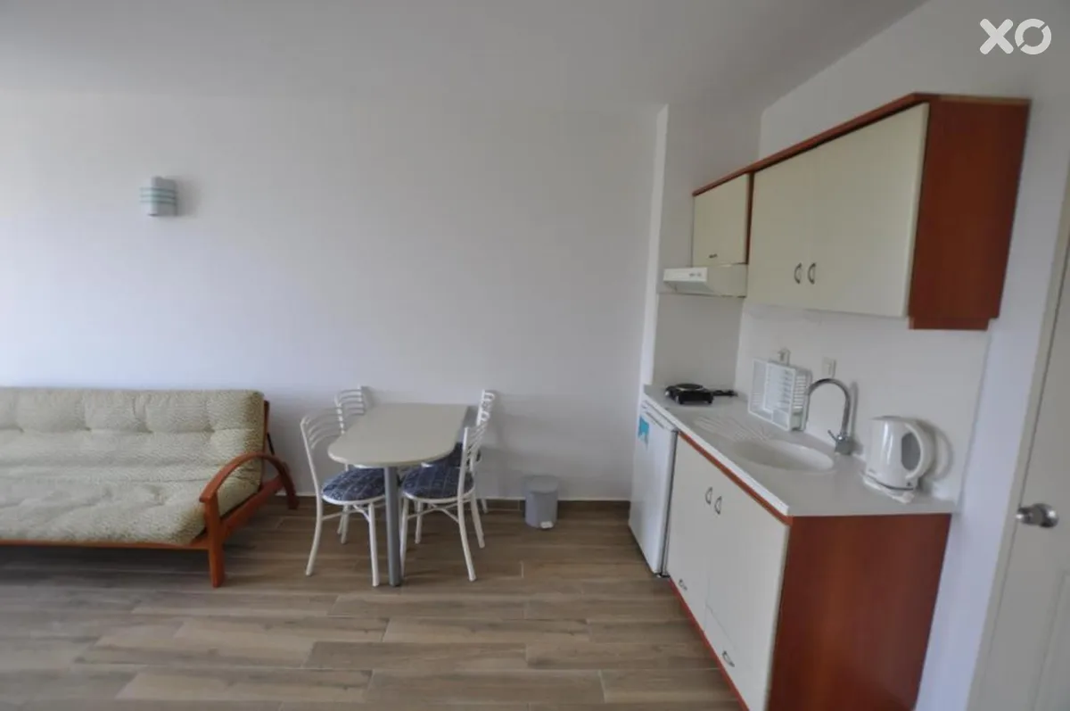 Happy Apartments