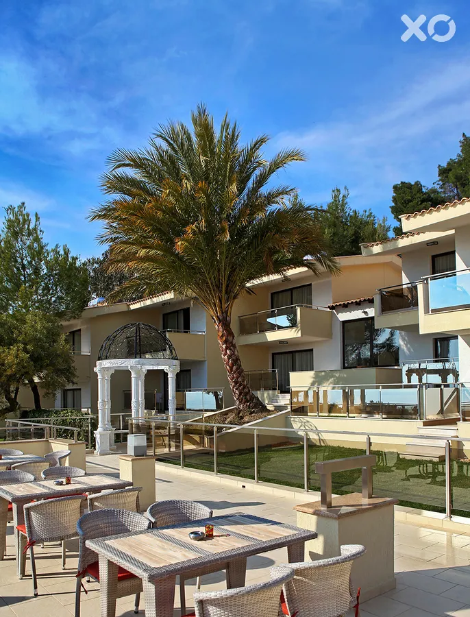 Greek Pride Cronwell Rahoni Hotel