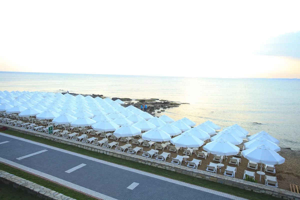 Can Garden Beach Hotel