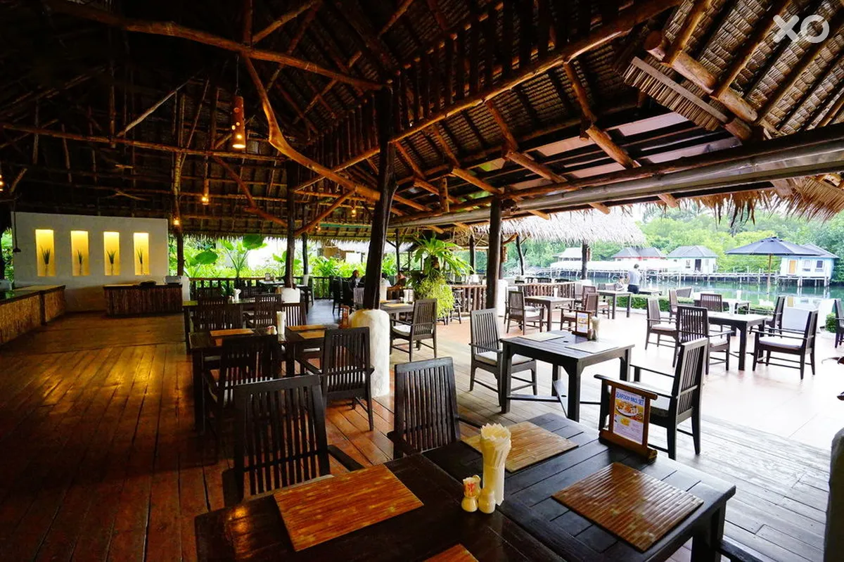 Aana Resort & Spa