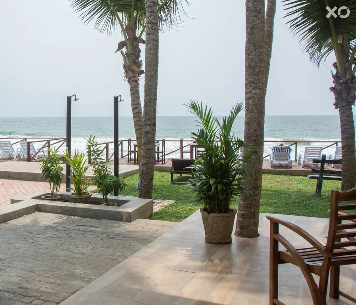 Sapphire Seas Beachfront Hotel