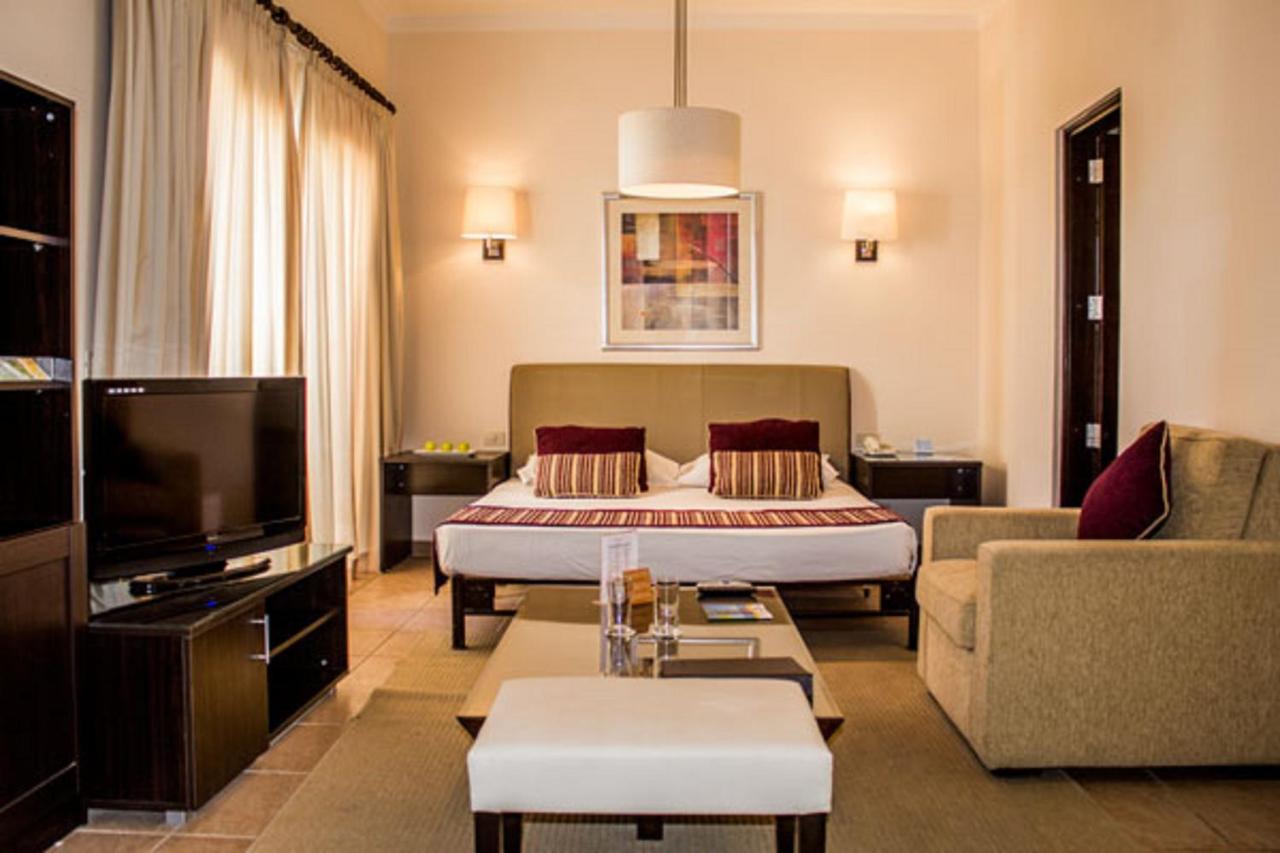 Jaz Makadi Saraya Palms