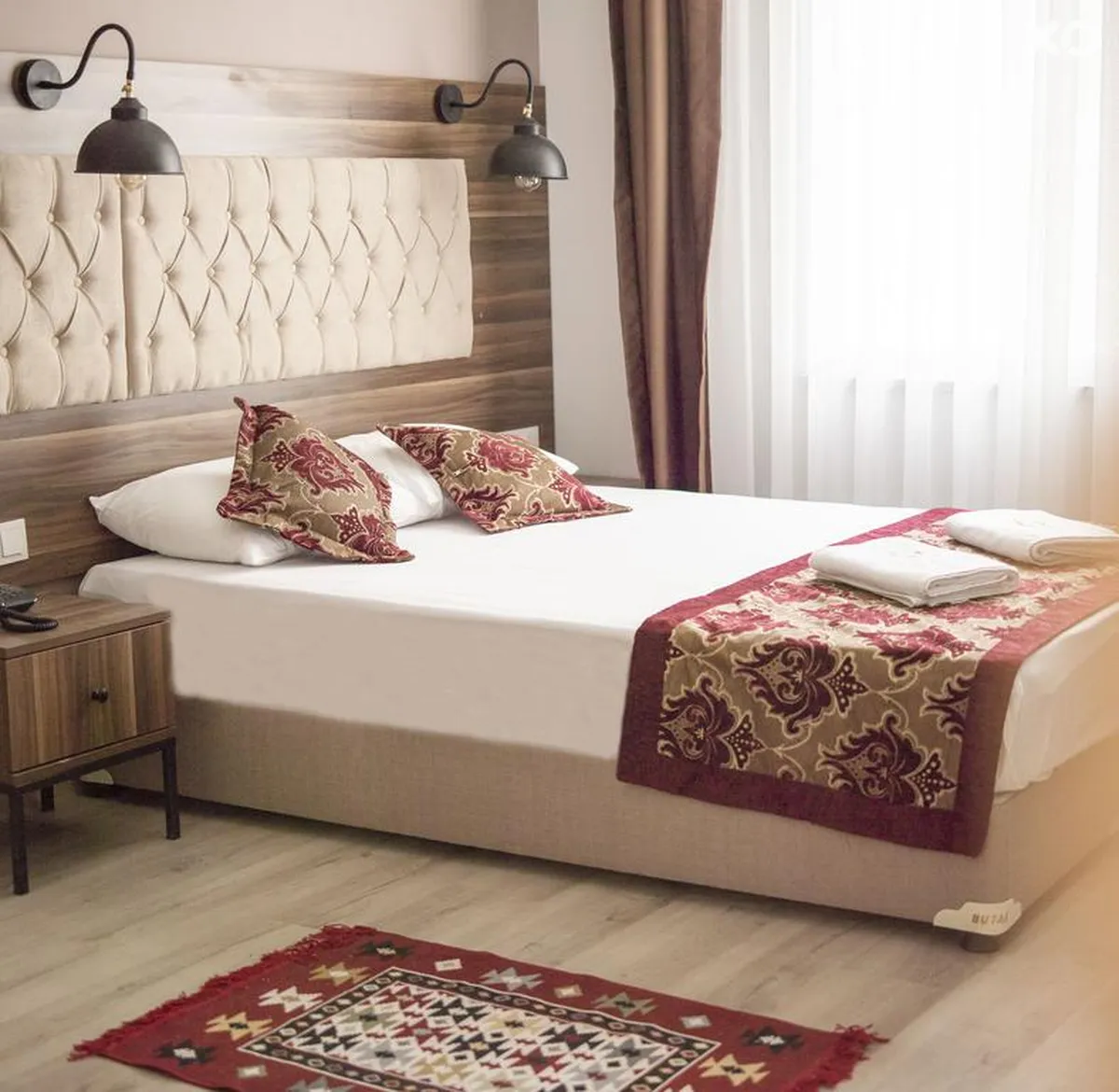The Reina Hotel