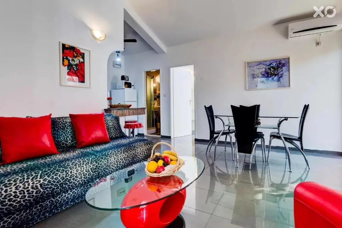 Sun Rose Apartments