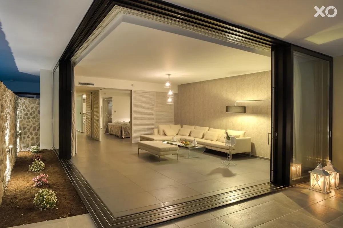 Caravia Beach Hotel