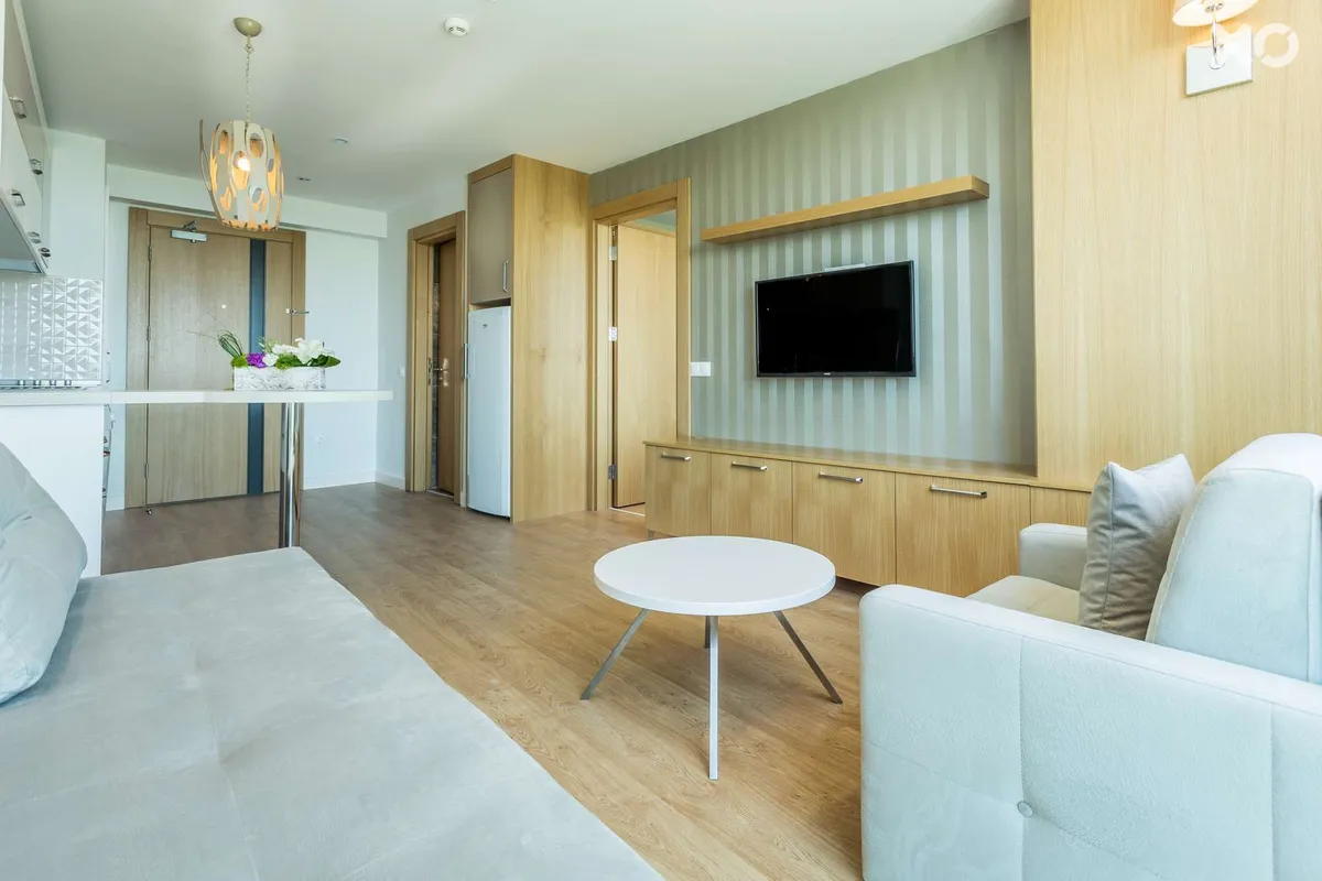 Aska Lara River Suite