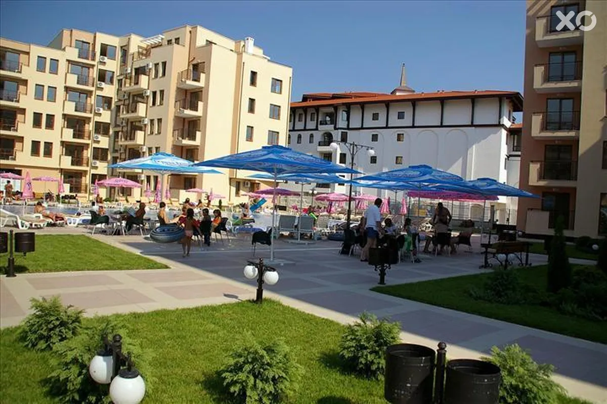 Sunny Victory Apartments