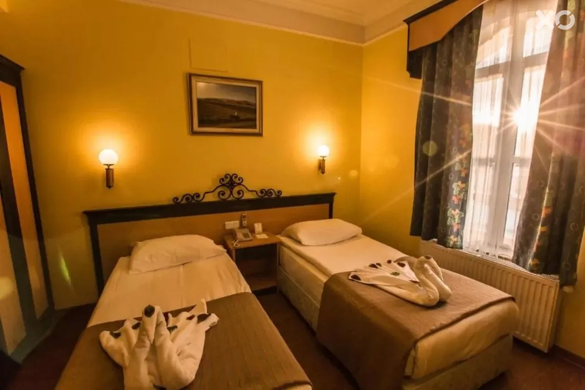 Tassaray Hotel