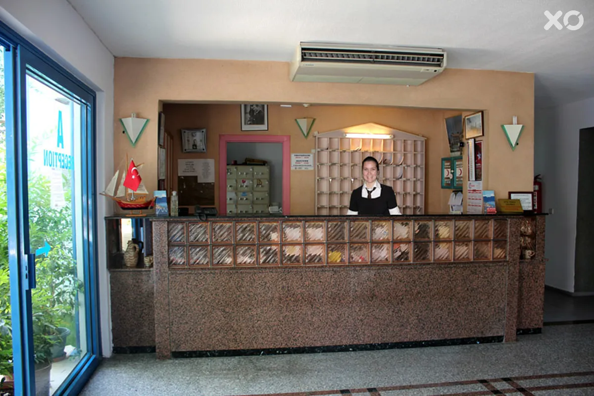 Aymes Hotel