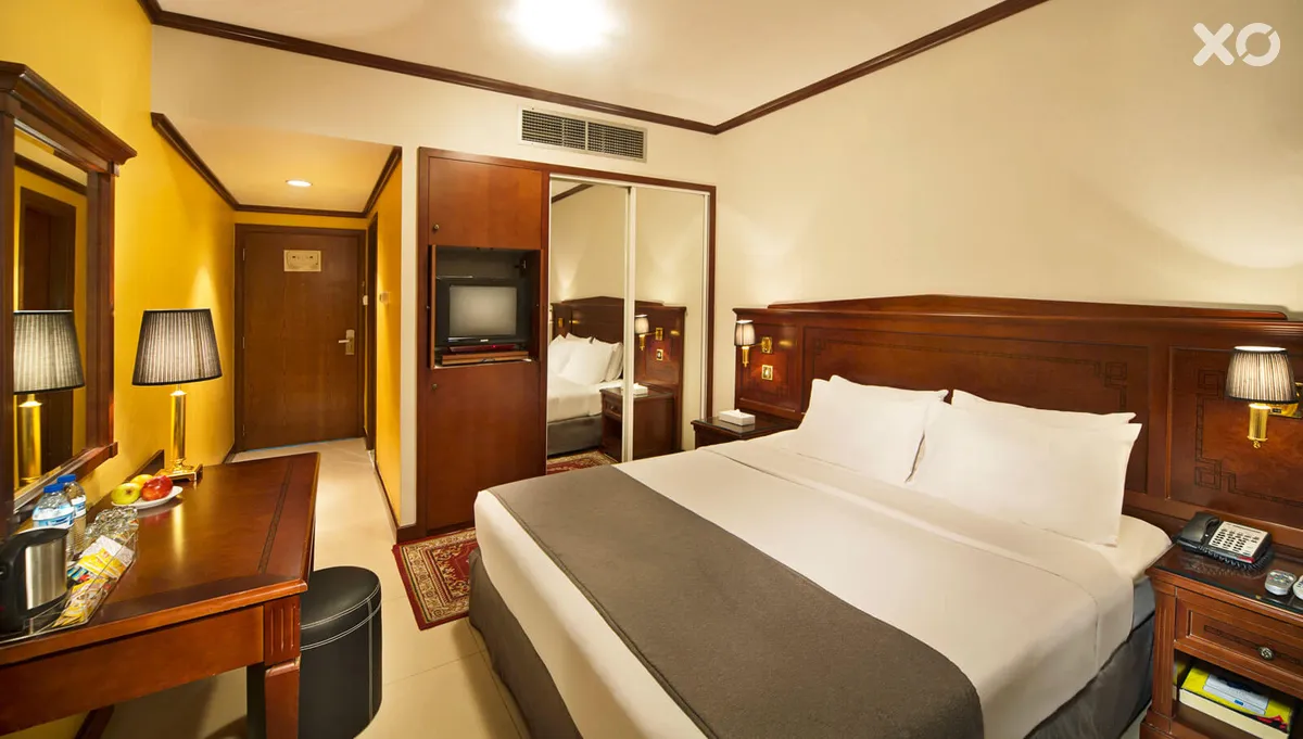 Admiral Plaza Hotel