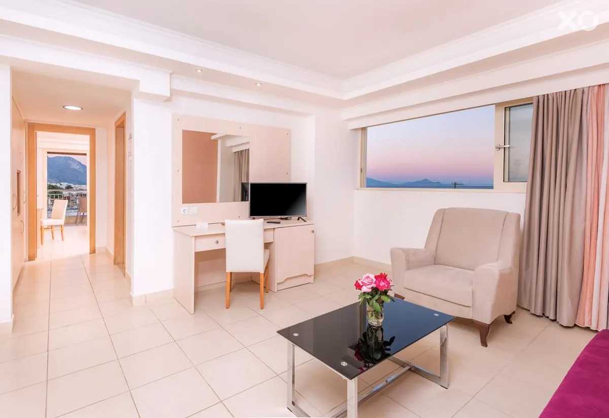 Grand Blue Beach Hotel