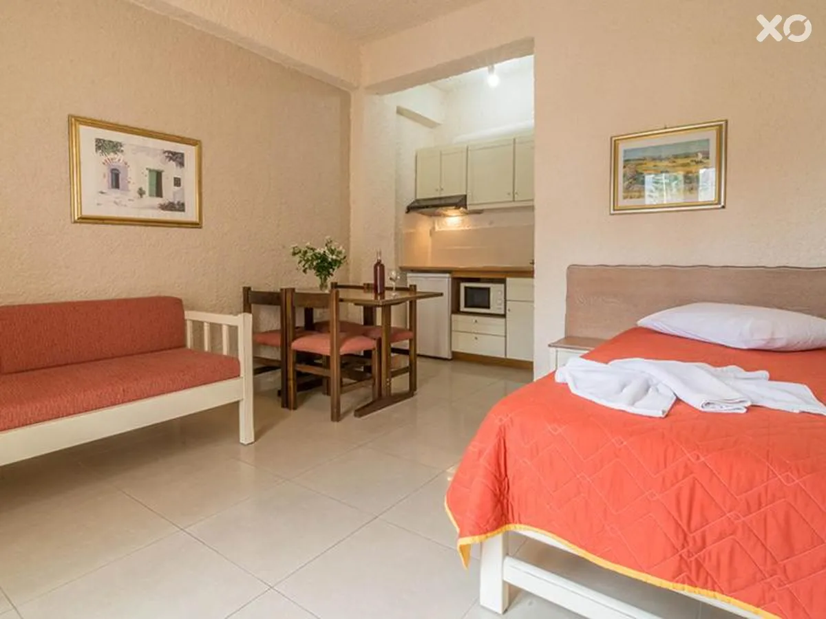 Lito Apartments
