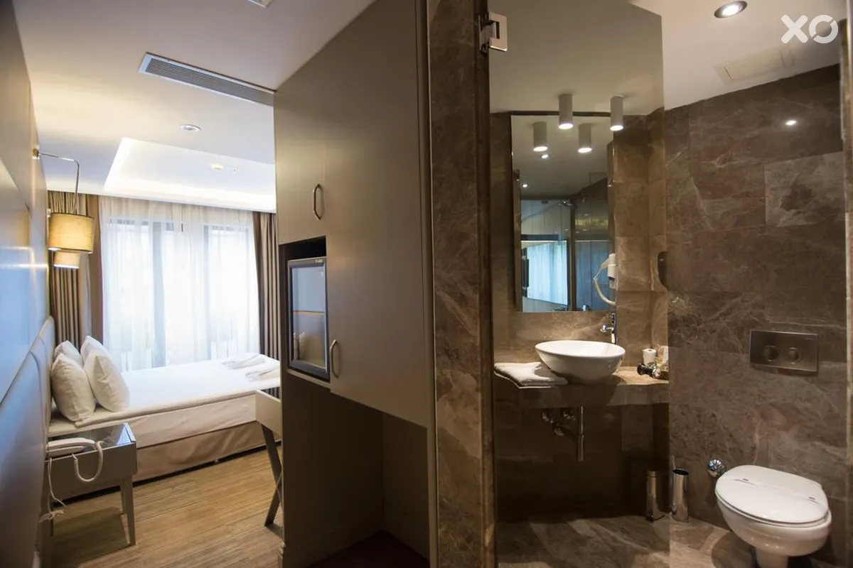 GK Regency Suites Hotel