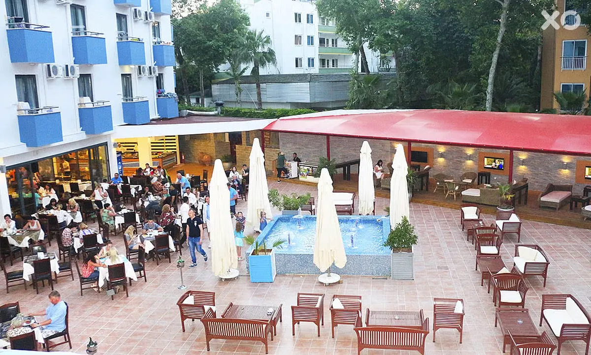 Club Aqua Plaza
