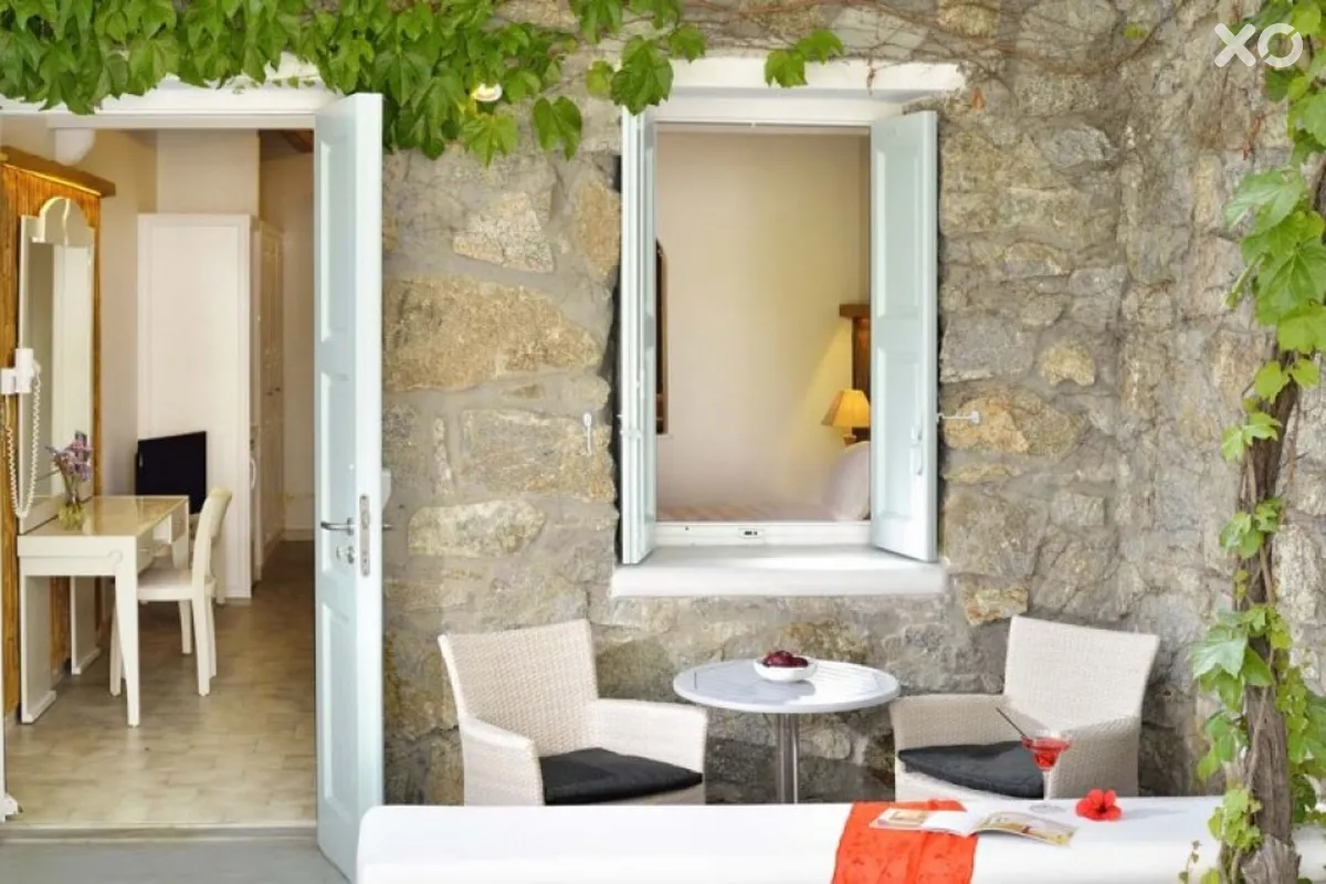 Petinos Hotel