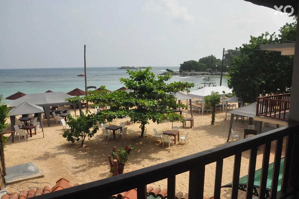 Wave Beach Resort