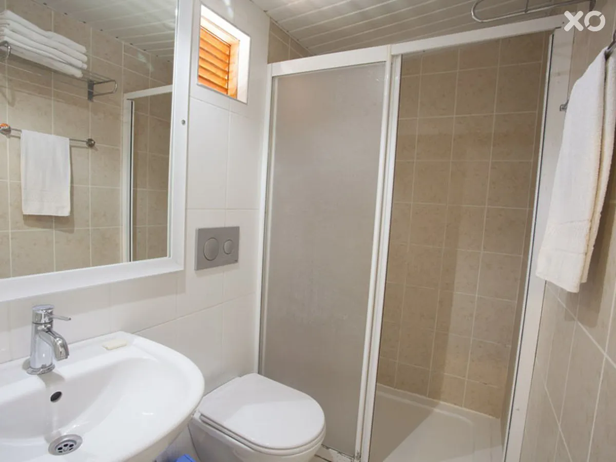 Leda Beach Hotel
