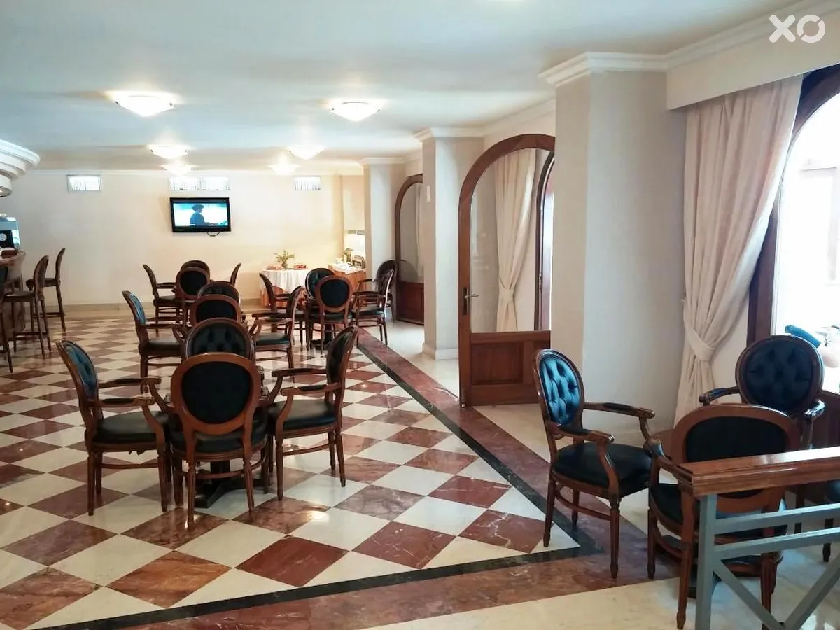 Mitsis Petit Palais Beach Hotel