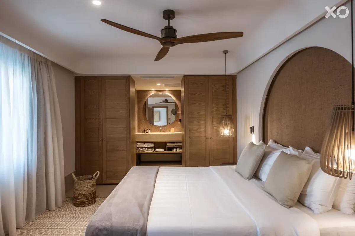 Paralos Venus Suites