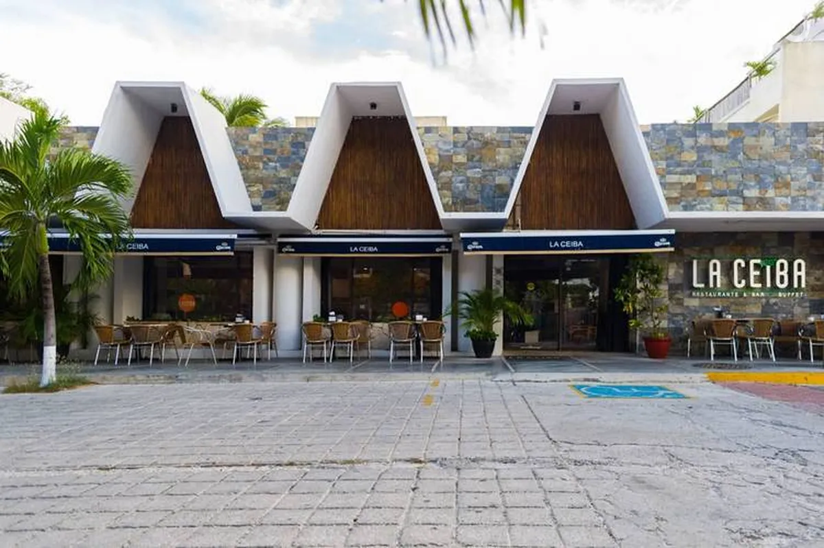Tukan Hotel & Beach Club