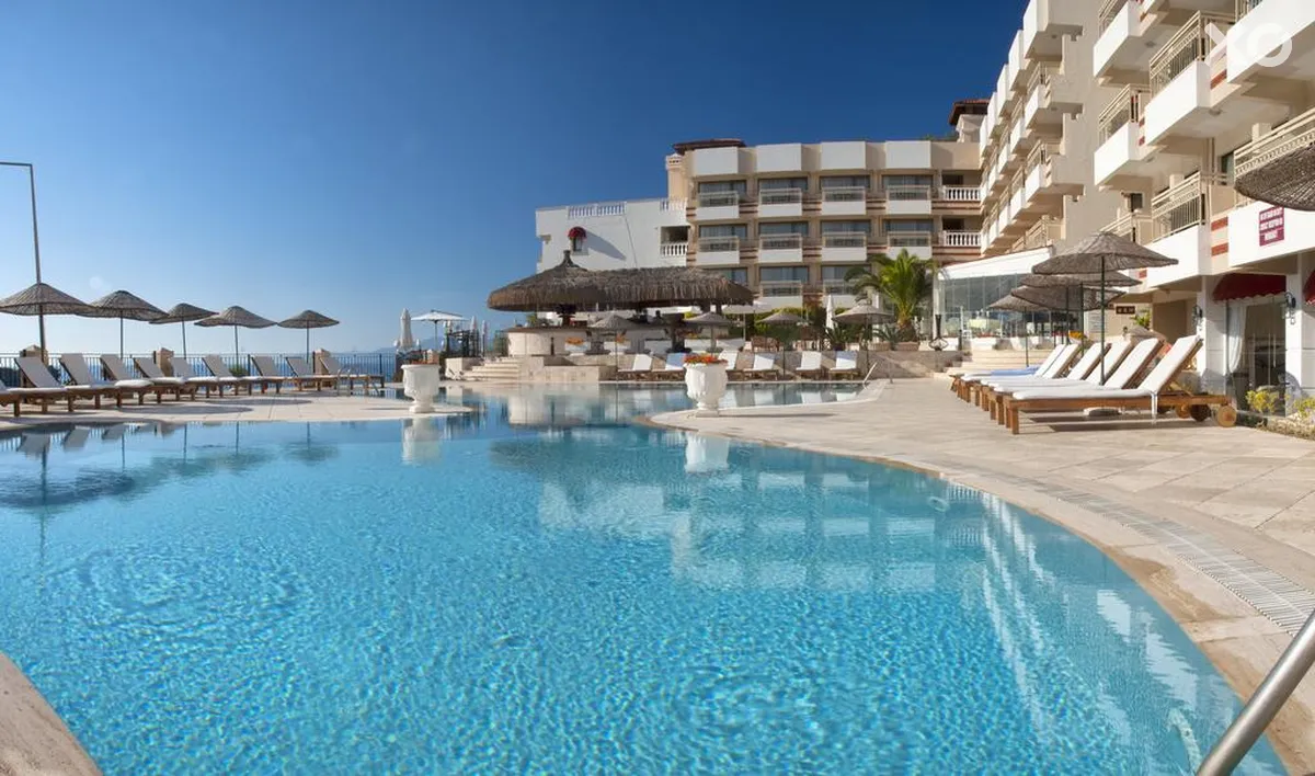 Carina Hotel