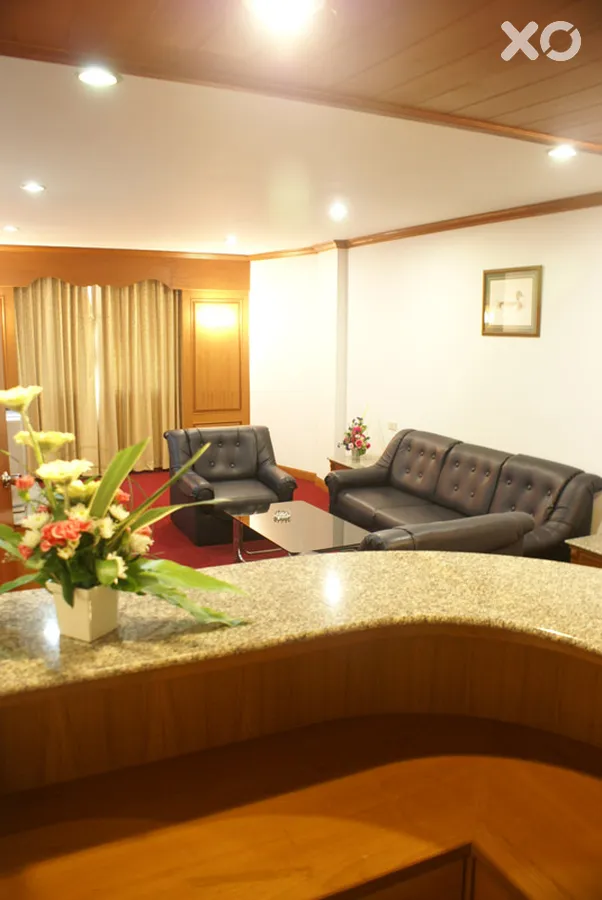 Royal Palace Hotel