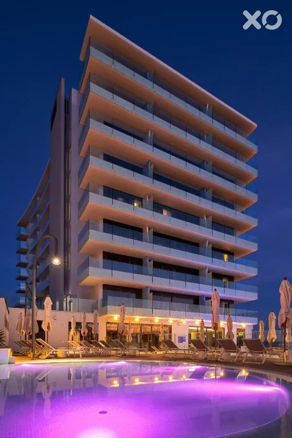 Amphora Hotel
