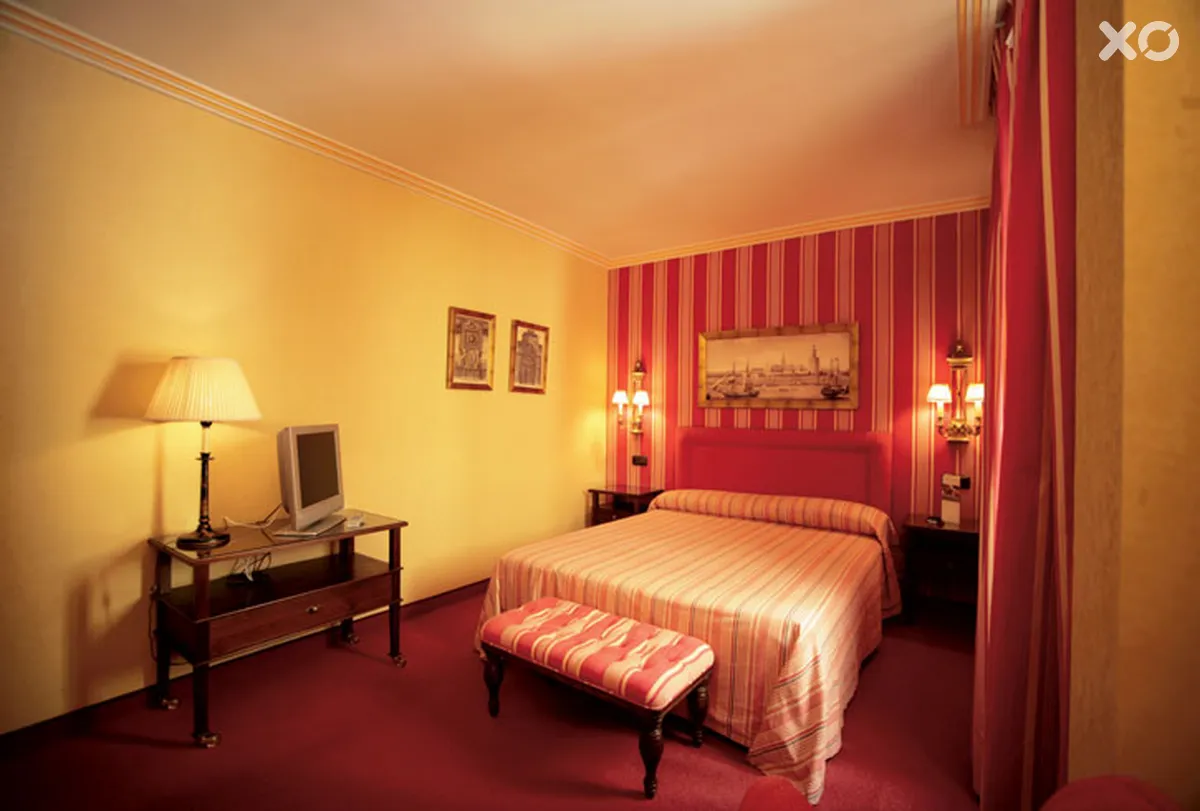 H10 Corregidor Boutique Hotel