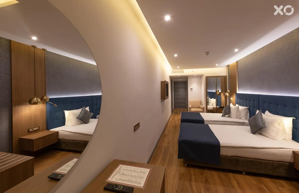 Nova Plaza Crystal Hotel