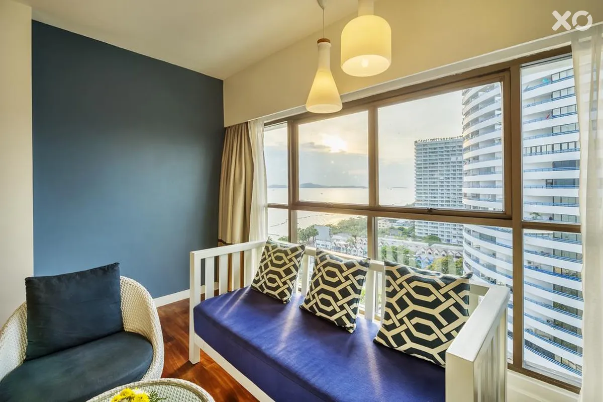 Jomtien Palm Beach Hotel & Resort