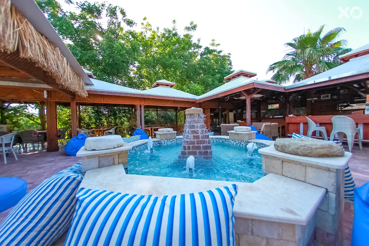 Azur Hotel