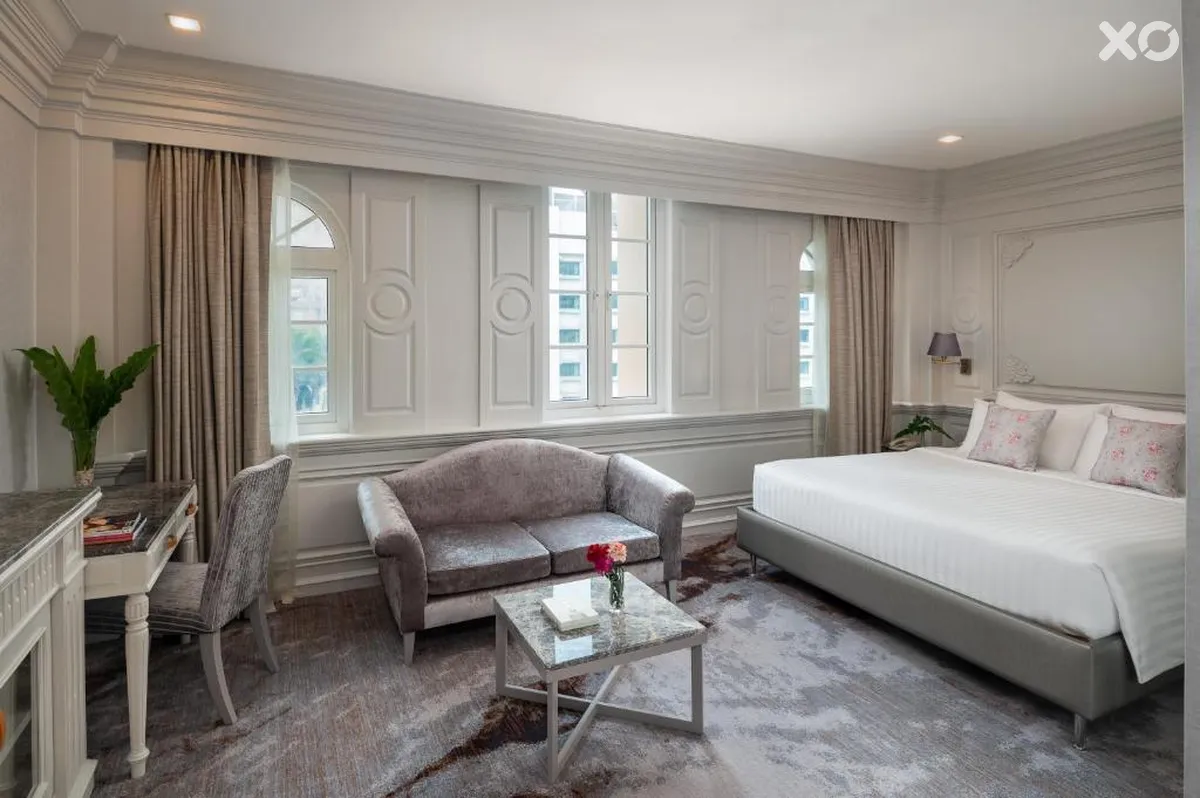 Kingston Suites