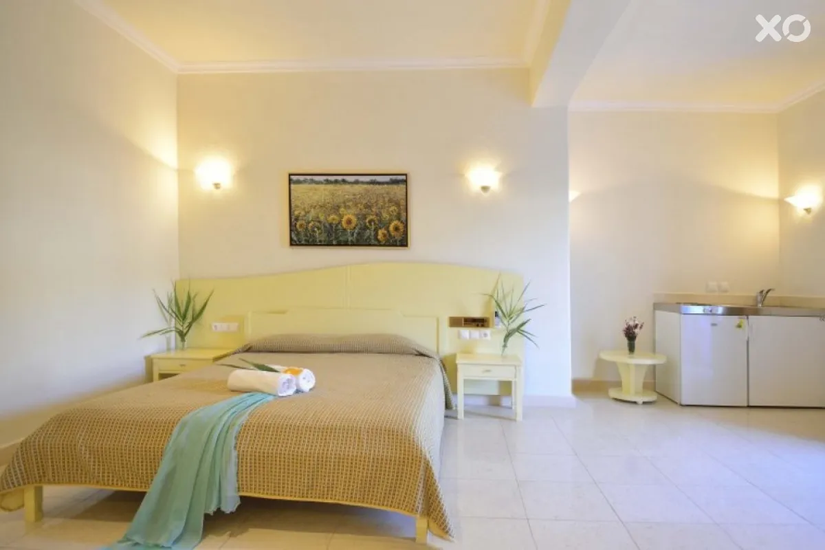 Petinos Hotel
