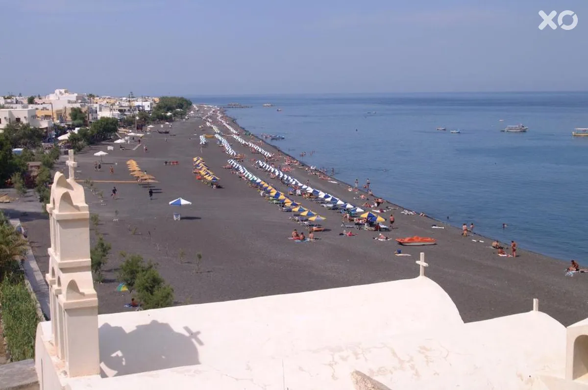 Kamari Blue Boutique Hotel