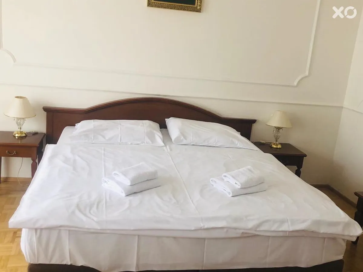 Beautiful Queen Hotel