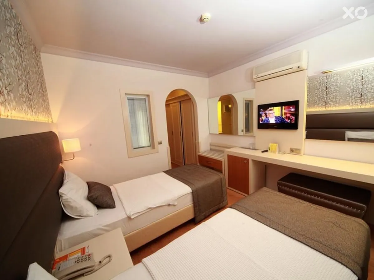 Grand Faros Hotel