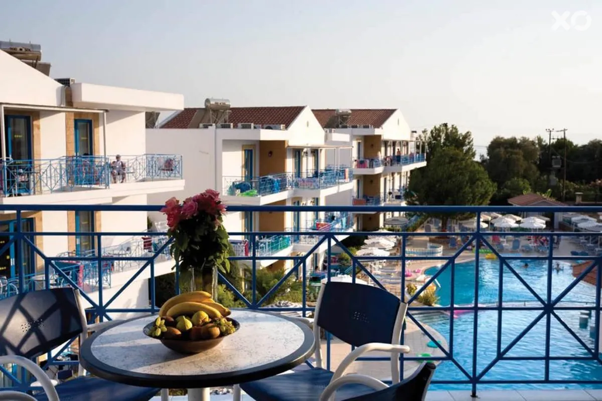 Pefki Islands Resort