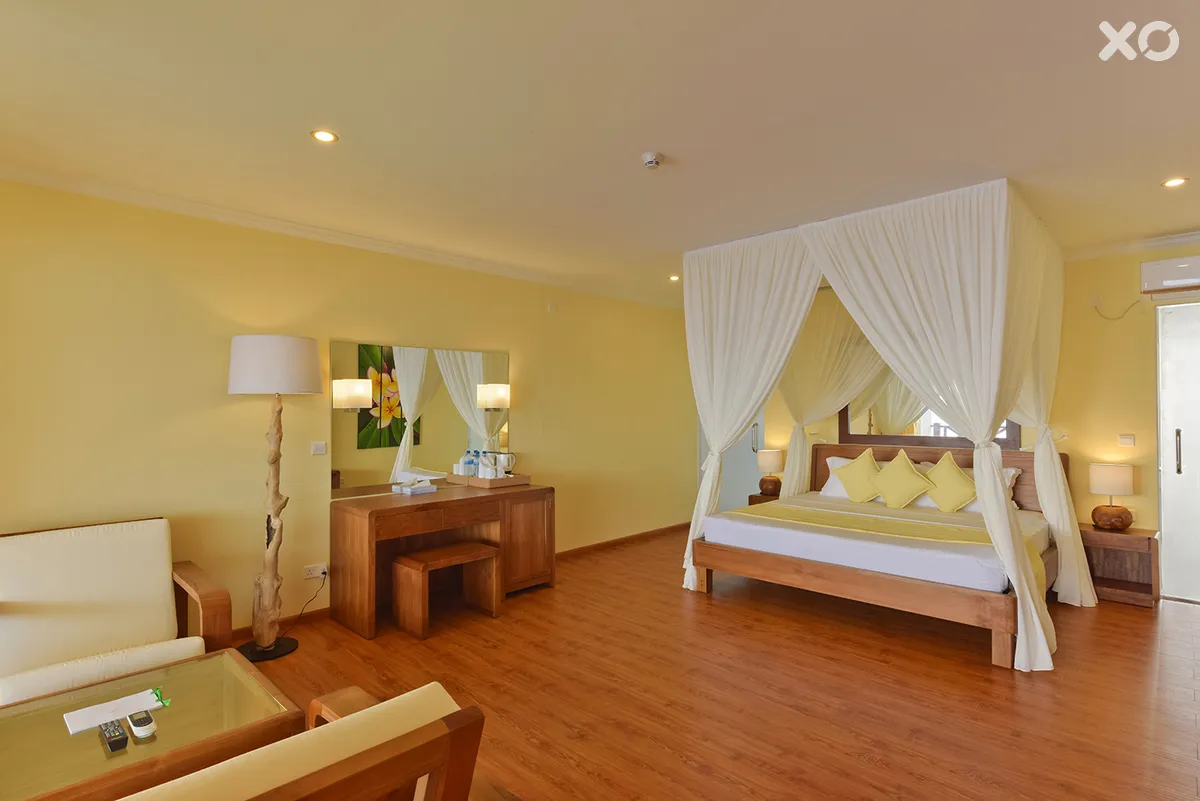 Dreamland Maldives Resort