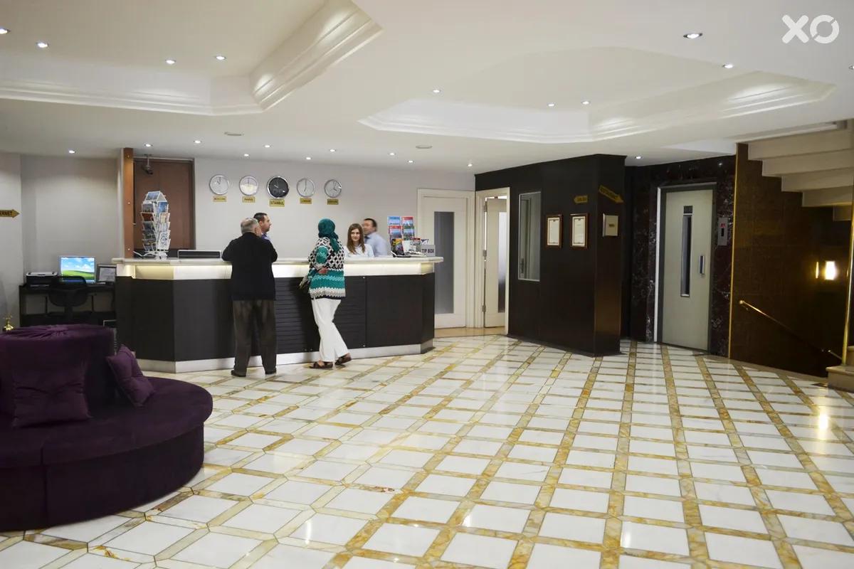 Grand Ant Hotel