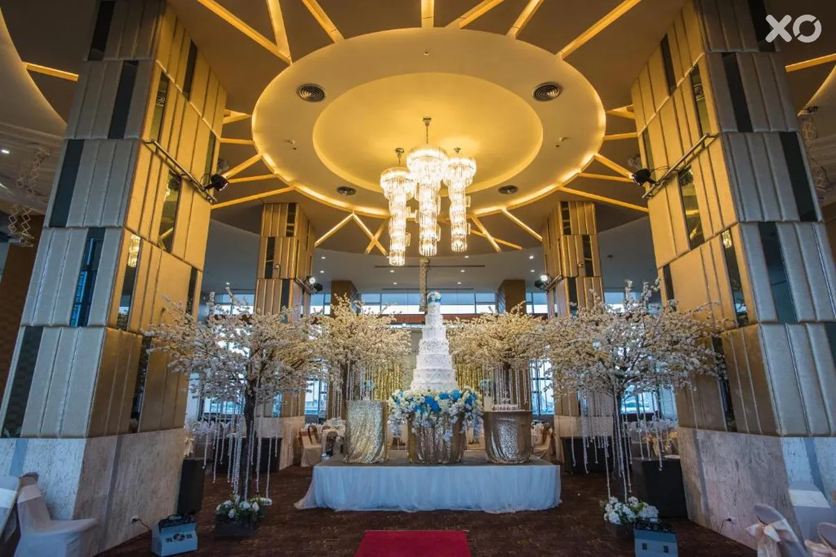 Grand Howard Hotel
