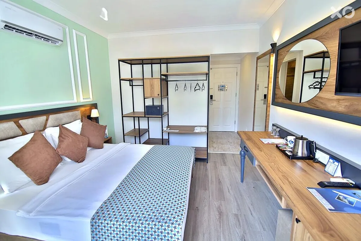 Club Big Blue Suite Hotel
