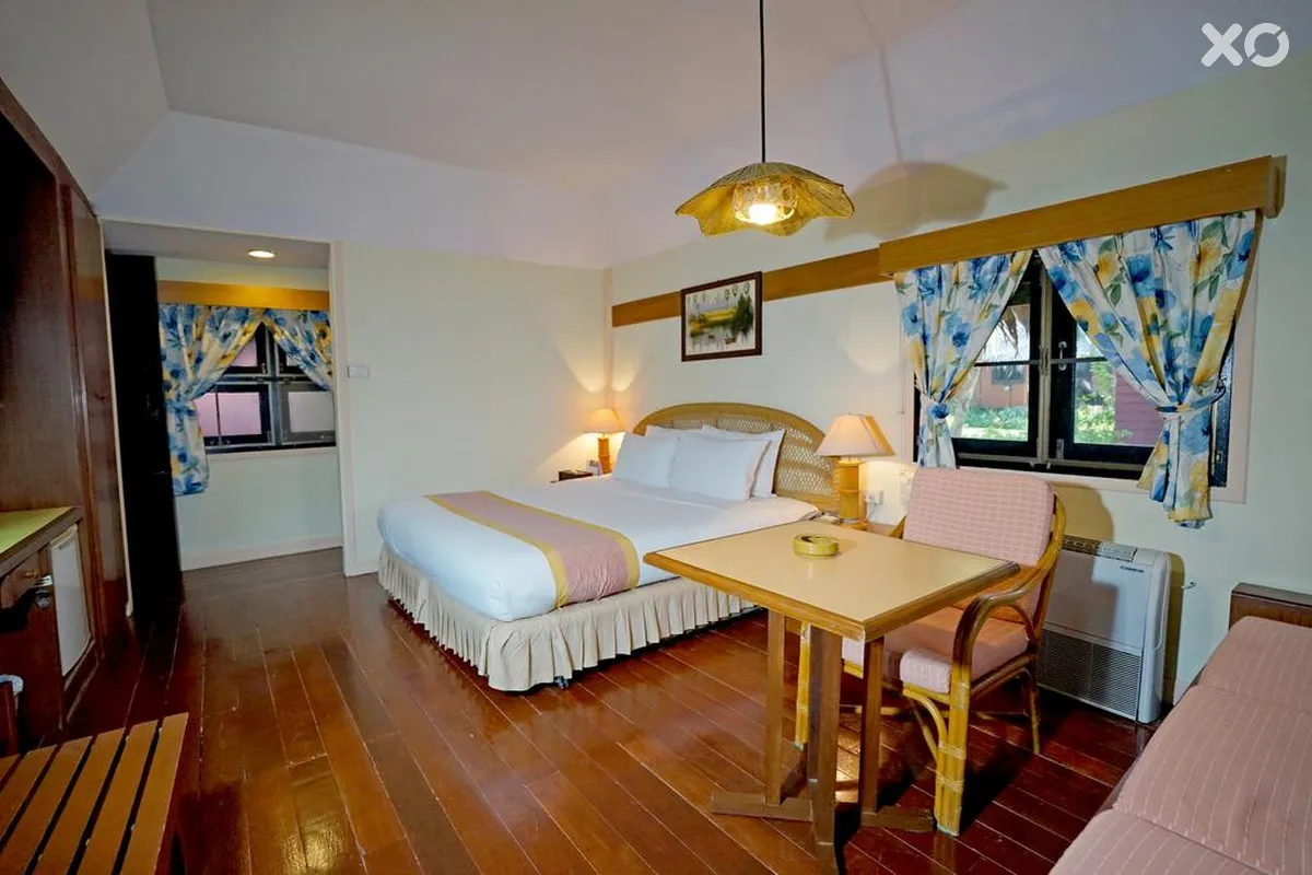 Sunset Village Beach Resort