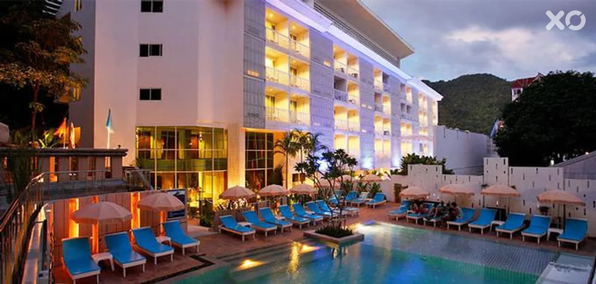 White Peach Hotel