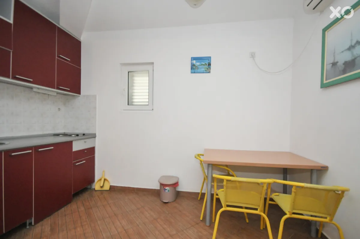 Medin Orange Apartments
