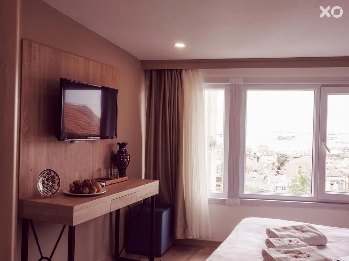 Laila Hotel