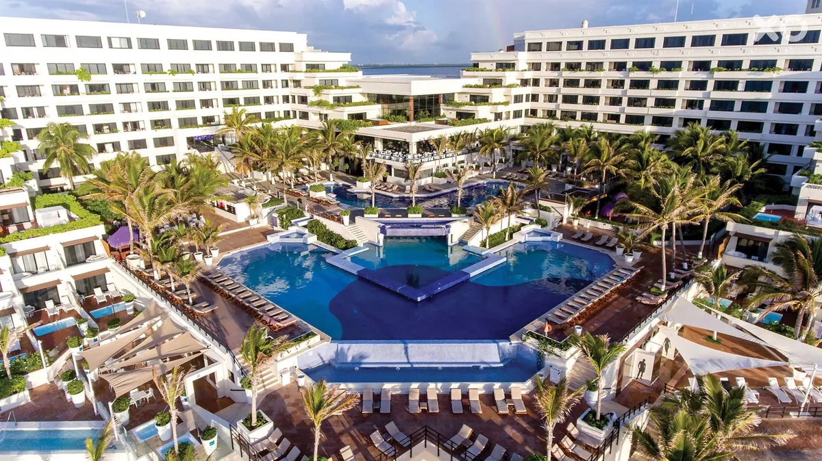 Now Emerald Cancun Resort & Spa