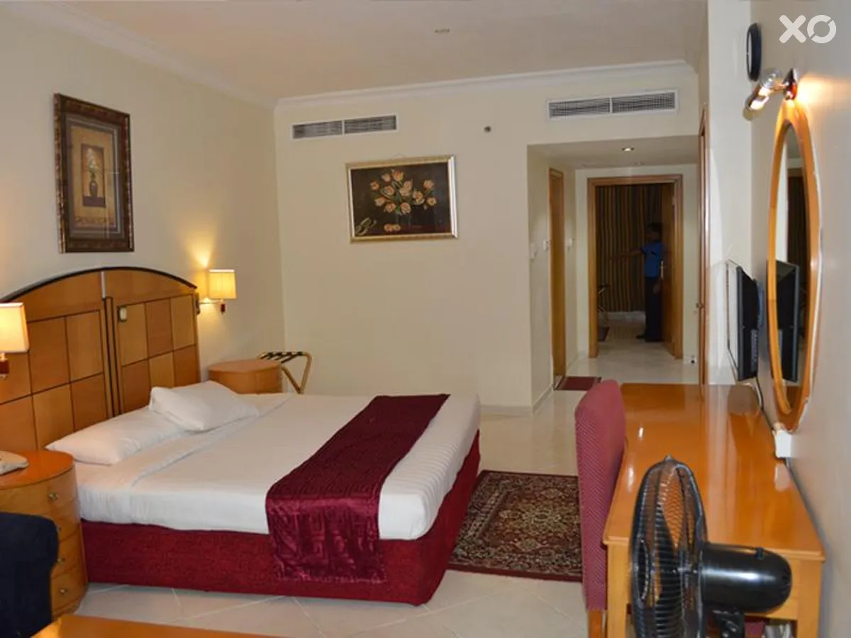 Dolphin Hotel Apartments
